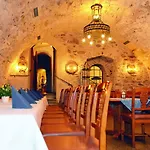 Ξενοδοχείο Altstadthotel Braeuwirt