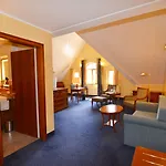 Altstadthotel Braeuwirt 4*