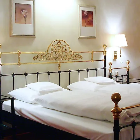 Altstadthotel Braeuwirt Hotell Weiden in der Oberpfalz