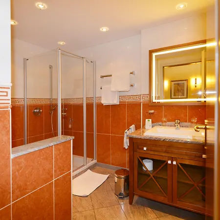 호텔 Altstadthotel Braeuwirt 바이덴