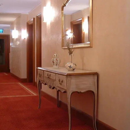 Altstadthotel Braeuwirt