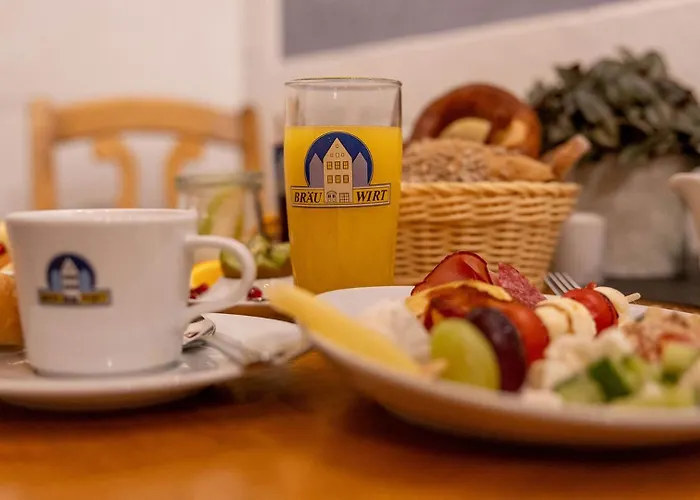 Altstadthotel Braeuwirt ホテル ヴァイデン