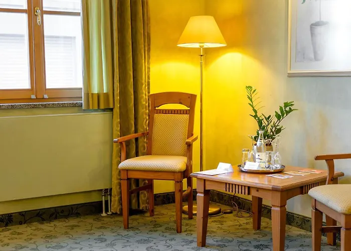 Altstadthotel Braeuwirt ヴァイデン