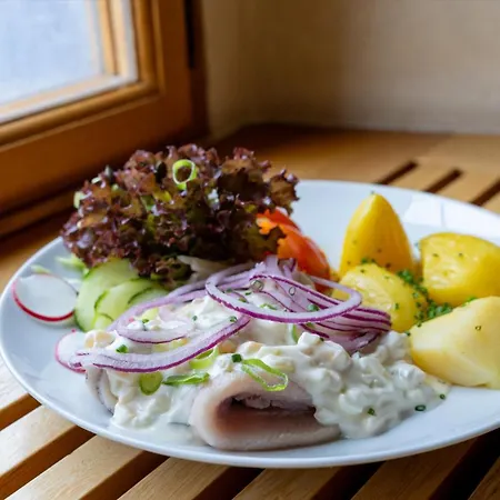 Altstadthotel Braeuwirt Hotel 4*