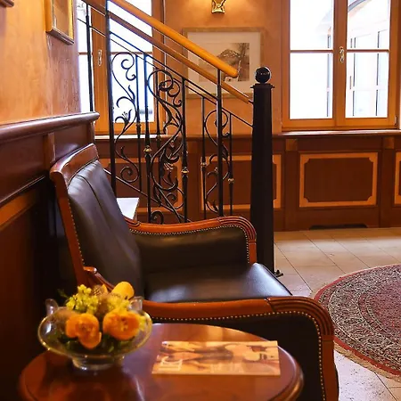 Hotel Altstadthotel Braeuwirt