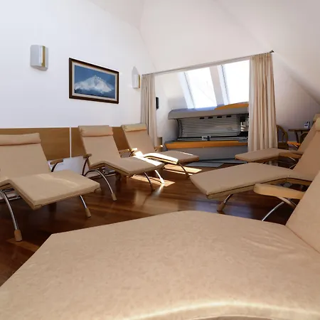 Altstadthotel Braeuwirt 4*