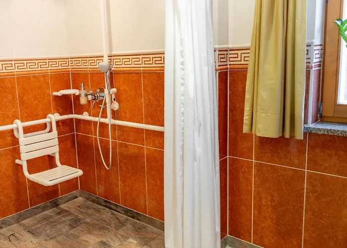 Altstadthotel Braeuwirt Hotel 4*
