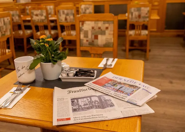 Altstadthotel Braeuwirt Hotel 4*