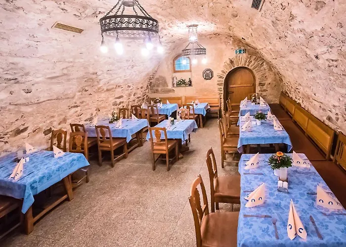 Hotel Altstadthotel Braeuwirt 4*